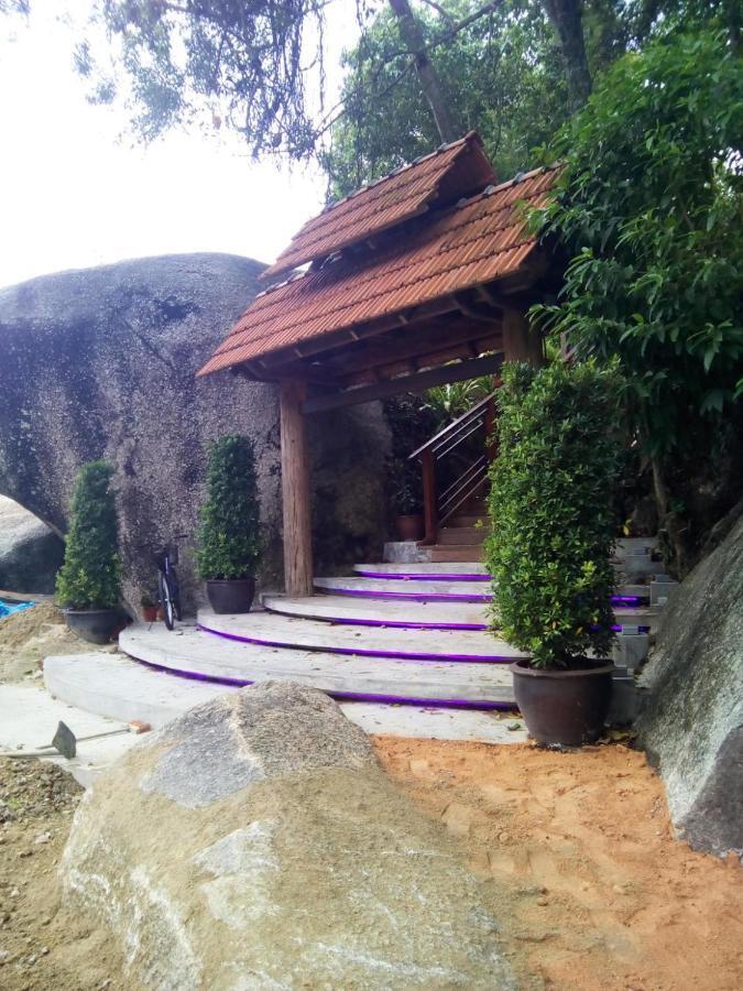 8 Boutique By The Sea Ξενοδοχείο Tanjung Tokong Εξωτερικό φωτογραφία