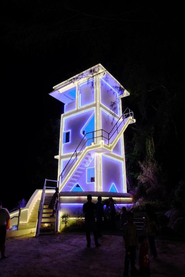 8 Boutique By The Sea Ξενοδοχείο Tanjung Tokong Εξωτερικό φωτογραφία