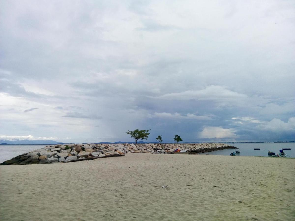 8 Boutique By The Sea Ξενοδοχείο Tanjung Tokong Εξωτερικό φωτογραφία